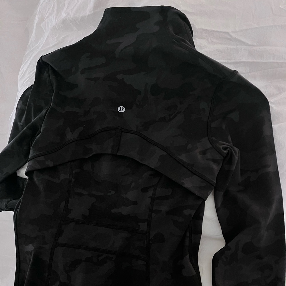 Lululemon Define Jacket size6